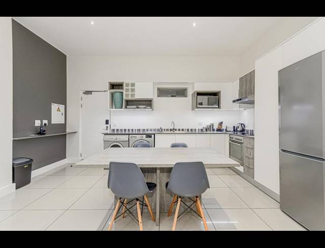 2 BEDROOM PROPERTY TO RENT IN ROSEBANK